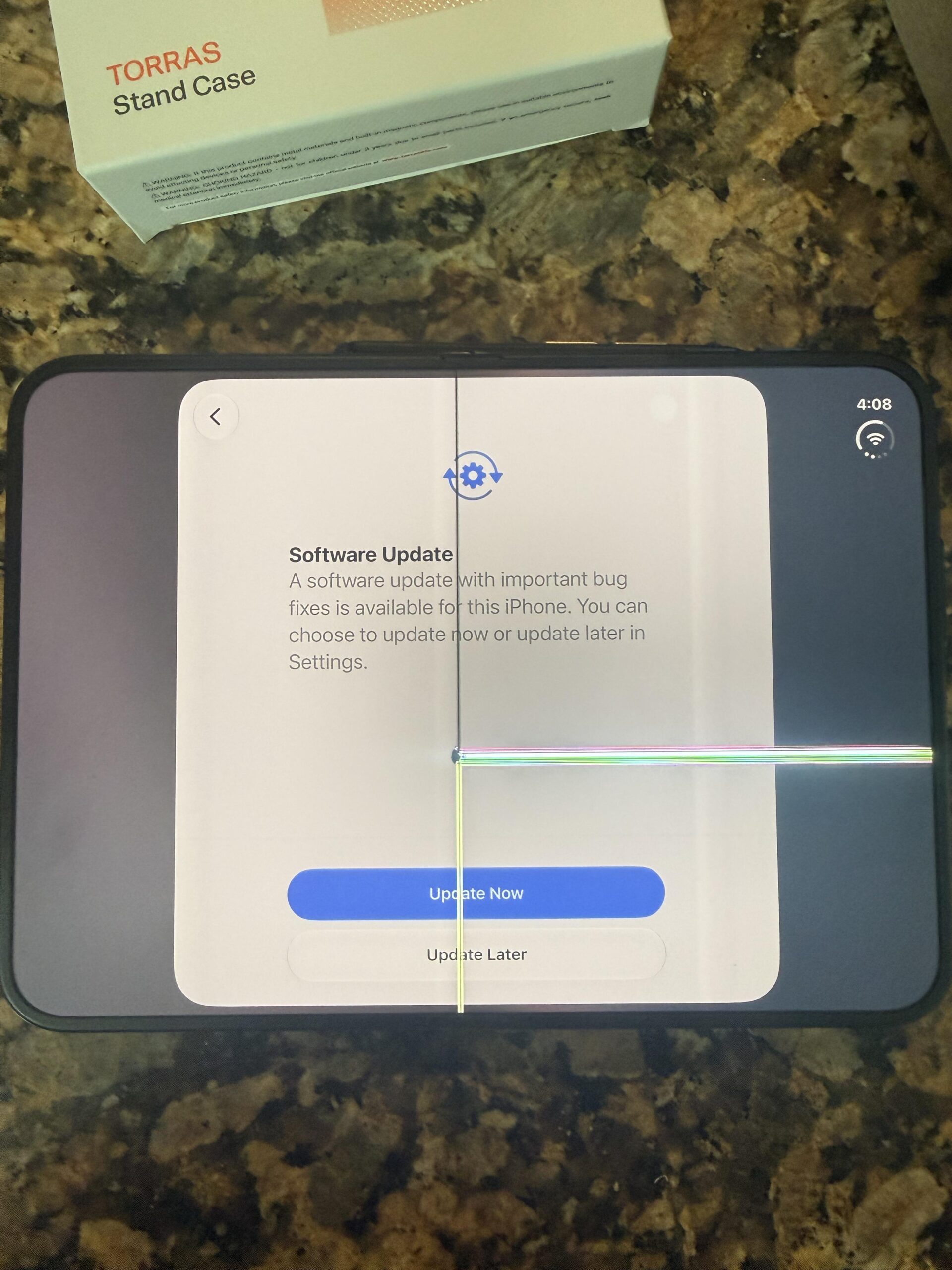 خطوط تلف على شاشة إعداد iPhone Duo في صورة leftyhyzer16